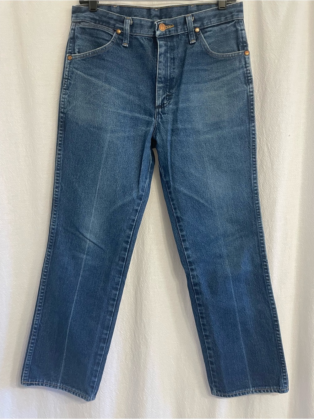 Perfectly Worn-in Wrangler Straight-Leg Jeans, men’s size 31x30